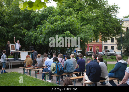 Vente aux enchères d'Art Pop-up, l'Olaf Ryes plass Grunerlokka, district de Oslo, Norvège Banque D'Images