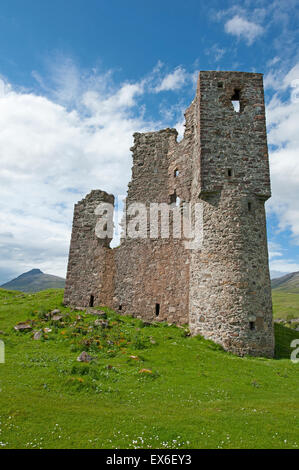 Les ruines de coquille d'Ardvreck Castle sur les rives du Loch Assynt, Sutherland. L'Écosse. 9914 SCO. Banque D'Images