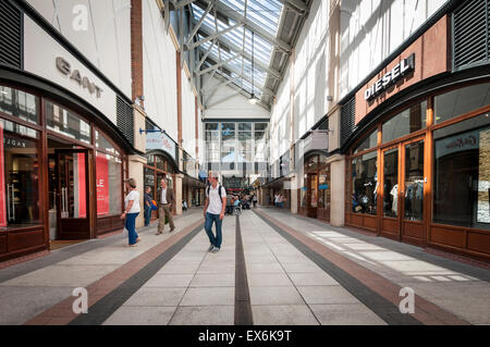 Centre commercial GUNWHARF QUAYS de Portsmouth Hampshire Banque D'Images