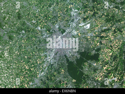 La télévision couleur image de Bruxelles, Belgique. Image prise le 31 juillet 2014 avec les données de Landsat 8. Banque D'Images