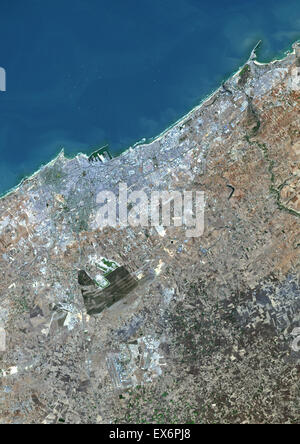 Color image satellite de Casablanca, Maroc. Image prise le 12 août 2014 avec les données de Landsat 8. Banque D'Images