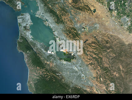 Color image satellite de San Francisco et San Jose, États-Unis. Image prise le 24 juillet 2014 avec les données de Landsat 8. Banque D'Images