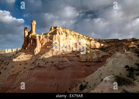 Chimney Rock, Ghost Ranch, Nouveau Mexique USA Banque D'Images