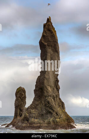 Piles à Reynisdranger Rock Banque D'Images