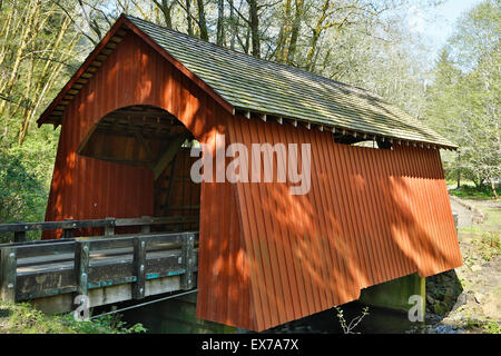 Pont couvert à Yachats, Yachats, Oregon USA Banque D'Images