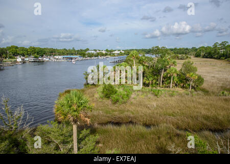 Ville de Steinhatchee sur Steinhatchee River, en Floride Banque D'Images