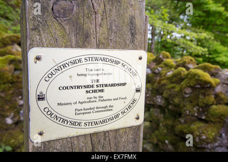 La terre étant gérées en vertu de la campagne Stewardship Scheme, au-dessus de s'installer dans les vallées du Yorkshire, UK. Banque D'Images