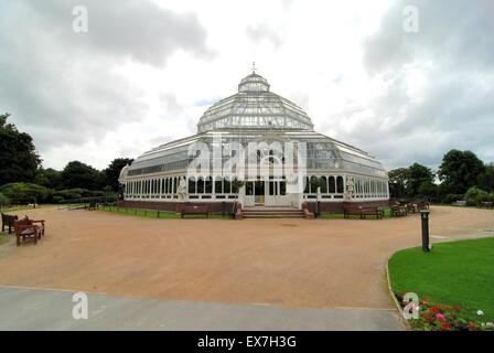 Sefton Park Palm House, Liverpool, comprend des jardins botaniques Banque D'Images