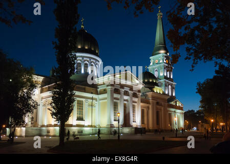 Soirée shot de cathédrale de la transfiguration à Odessa, Ukraine Banque D'Images