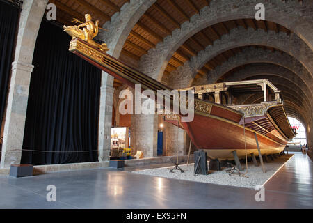 Musée maritime de Barcelone (Museu Maritim), reproduction de la Galley royale de Jean d'Autriche, Catalogne, Espagne Banque D'Images