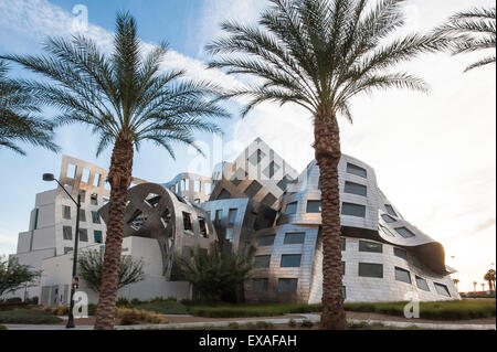 Cleveland Clinic Lou Ruvo Center pour la santé du cerveau bâtiment conçu par Frank Gehry, Las Vegas, Nevada, United States of America Banque D'Images