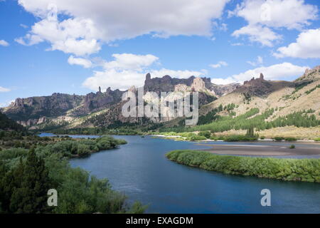 River Limay, Valle Encantado (vallée magique), district de Bariloche, Argentine, Amérique du Sud Banque D'Images