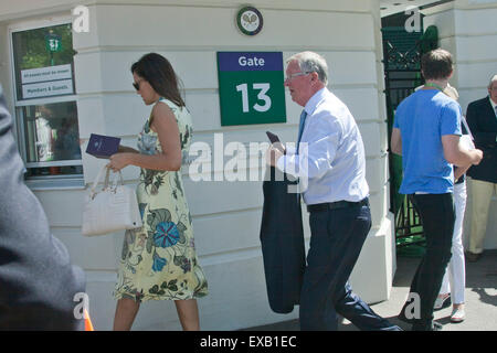 Wimbledon London,UK. 10 juillet 2015. L'ancien manager de Manchester United Sir Alex Ferguson arrive à Wimbledon pour regarder Andy Murray sur men's semi finale jour Crédit : amer ghazzal/Alamy Live News Banque D'Images