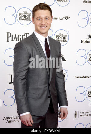 Benjamin McKenzie au Film Independent Spirit Awards 2015 qui a eu lieu au Santa Monica Beach à Santa Monica le 21 février 2015. Banque D'Images