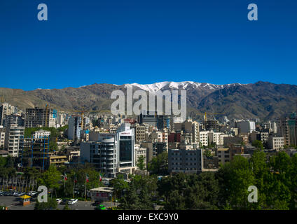 Vue panoramique sur la ville, le comté de Shemiranat, Téhéran, Iran Banque D'Images