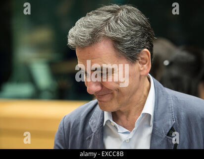 Bruxelles, Bxl, Belgique. 11 juillet, 2015. Le ministre grec des Finances Euklid Tsakalotos avant l'Eurogroupe, les ministres des finances de la zone euro, monnaie unique de l'UE réunion au siège à Bruxelles, Belgique Le 11.07.2015 Les ministres des Finances se rencontrent pour évaluer la demande d'un nouveau plan de sauvetage par Wiktor Dabkowski Wiktor Dabkowski/crédit : ZUMA Wire/Alamy Live News Banque D'Images