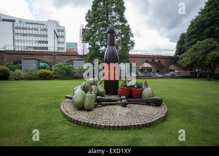 Un monument à l'Ananas à Manchester, Angleterre, où il a été inventé. Banque D'Images