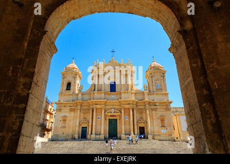 Façade de la cathédrale, Corso Vittorio Emmanuel, Noto, Sicile, Italie, site du patrimoine mondial de l'UNESCO Banque D'Images