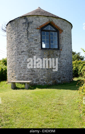 Tour de l'île de Caldey simple chapelle de Pembrokeshire UK GO Banque D'Images