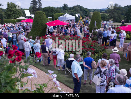 Antiquités Roadshow à Bowood House à Calne Wiltshire Banque D'Images