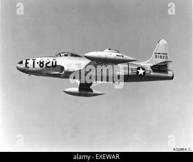 Cette image fait partie de la collection Ray Wagner, qui présente une variété de photographies et d'artefacts historiques de l'aviation qui mettent en évidence le développement de la technologie de vol et l'histoire de l'aviation. Banque D'Images