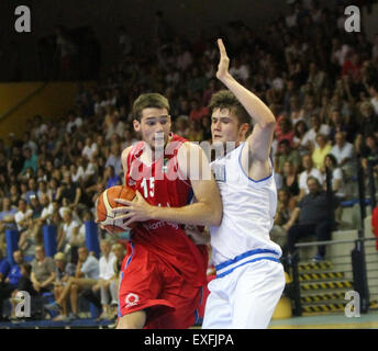 Lignano, Italie. Le 13 juillet, 2015. Serbie Marko du Tejic au cours de la deuxième ronde match de basket-ball entre l'Italie et la Serbie du U20 European Championship Men 2015 Pala Getur sports hall of Lignano le lundi 13 juillet 2015. Credit : Andrea Spinelli/Alamy Live News Banque D'Images