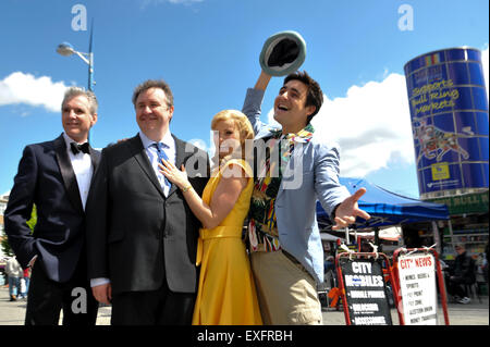 Filsde photocall à l'arène avec : Michael Praed, Mark Benton, Carley Stenson, Noel Sullivan Où : Birmingham, Royaume-Uni Quand : 12 mai 2015 Banque D'Images