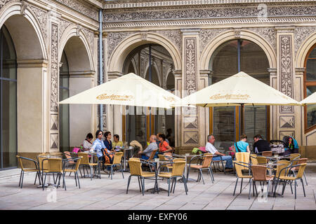 Cour du palais Schwarzenberg, Prague, République Tchèque, Europe Banque D'Images