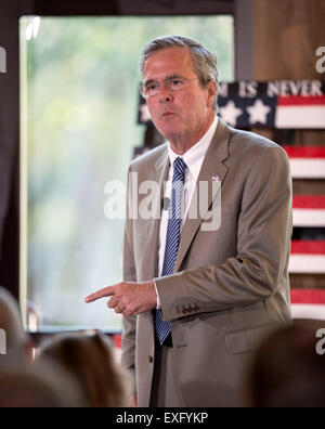 Ames, Iowa, USA. Le 13 juillet, 2015. Ancien gouverneur de Floride et candidat à l'élection présidentielle 2016 Jeb Bush parle lors de la Story Comté GOP le dîner. Crédit : Brian Cahn/ZUMA/Alamy Fil Live News Banque D'Images