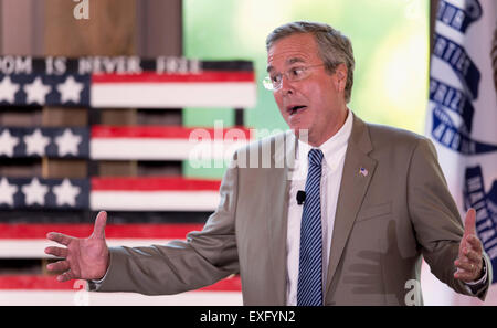 Ames, Iowa, USA. Le 13 juillet, 2015. Ancien gouverneur de Floride et candidat à l'élection présidentielle 2016 Jeb Bush parle lors de la Story Comté GOP le dîner. Crédit : Brian Cahn/ZUMA/Alamy Fil Live News Banque D'Images