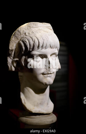 Rome. L'Italie. Portrait de l'empereur romain Néron (entre 54 -59 AD) Palais Massimo alle Terme, Museo Nazionale Romano. Banque D'Images