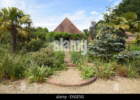 Le jardin de style méditerranéen à l'East Ruston Old Vicarage, Norfolk, UK Banque D'Images