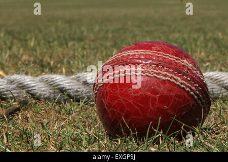 Football - Division de la Ligue de Cricket Kent 1er IV XI - Faversham Cricket Club v Cowdrey Cricket Club Banque D'Images