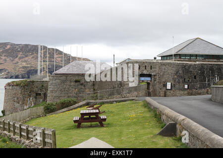 L'ancien fort Dunree côtières napoléoniennes à tête sur Lough Swilly qui abrite aujourd'hui le Musée militaire de Fort Dunree County Donegal Ireland Banque D'Images