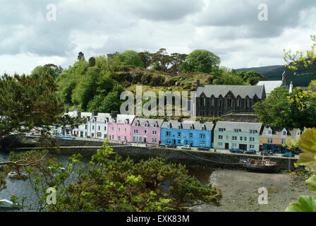 Village Portree, Isle of Skye, Hébrides, Ecosse, Royaume-Uni, Europe Banque D'Images