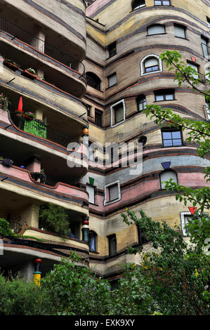 Spirale de la forêt ou Waldspirale, Friedensreich Hundertwasser House en allemand de Hesse Darmstadt Europe Banque D'Images