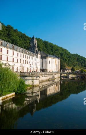 Brantome, 'Venise du Périgord, l'abbaye Saint Pierre, perigord, dordogne, Aquitaine, France Euope Banque D'Images