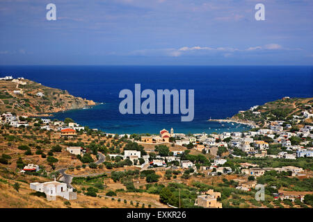 Kini village, l'île de Syros, Cyclades, Mer Égée, Grèce. Banque D'Images