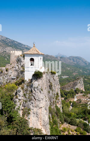 Beffroi sur le sommet de la montagne Banque D'Images