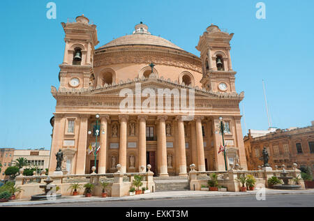 Malte - Rotonde de Mosta (Rotunda de St Marija Assunta) avec le troisième plus grand dôme de l'église en Europe (40 mètres de diamètre). Banque D'Images