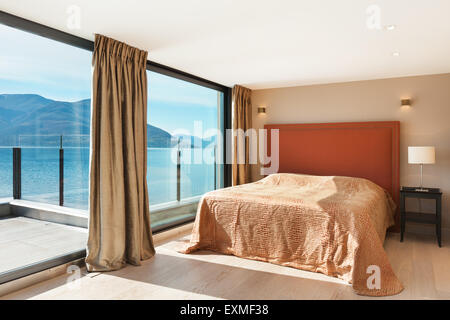 L'intérieur, beau penthouse moderne, chambre à coucher Banque D'Images