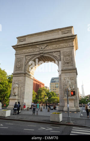 Le Washington Square Arch, monument à Manhattan, Greenwich Village, New York, United States, USA. Banque D'Images