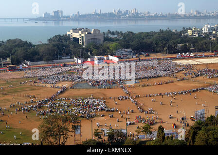 Congrès aérien de foule Réunion publique Sonia Gandhi, Parc Shivaji, Dadar, Bombay, Mumbai, Maharashtra, Inde, Asie Banque D'Images