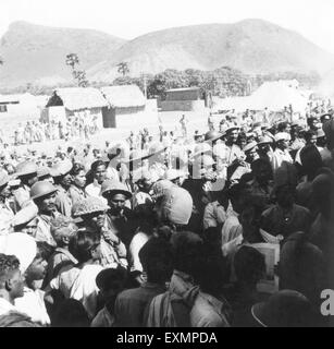 Foule lors d'une réunion du mahatma gandhi ; Madras ; chennai , inde , 1946 Banque D'Images