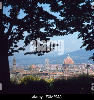 Aussicht auf die Stadt Florenz, Italien des années 1980 er Jahre. Vue de la ville de Florence, l'Italie des années 80. Banque D'Images