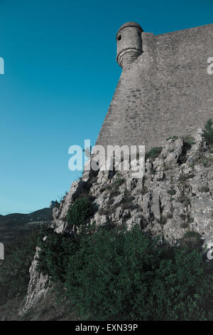 Les murs de la citadelle de Sisteron, Alpes de Hautes-Provence, France. Banque D'Images