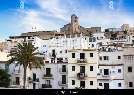 Forteresse médiévale Dalt Vila, Ibiza, Espagne. Banque D'Images