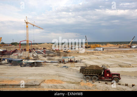 Volgograd. 15 juillet, 2015. Photo prise le 15 juillet 2015 montre la construction de l'emplacement de l'arène victoire dans Volgograd, Russie. La Russie accueillera la Coupe du Monde de Football Coupe du tournoi en 2018. © Li Ming/Xinhua/Alamy Live News Banque D'Images