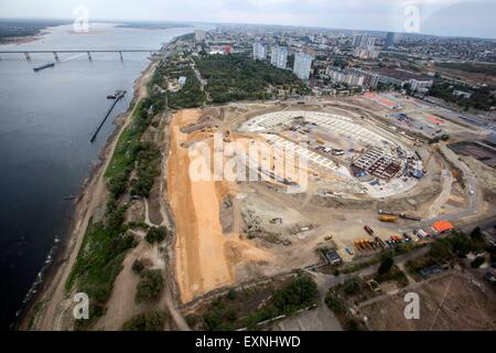 Volgograd. 15 juillet, 2015. Photo prise le 15 juillet 2015 montre la construction de l'emplacement de l'arène victoire dans Volgograd, Russie. La Russie accueillera la Coupe du Monde de Football Coupe du tournoi en 2018. © Li Ming/Xinhua/Alamy Live News Banque D'Images