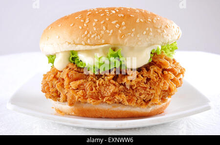 Poulet croustillant Zinger Burger Banque D'Images